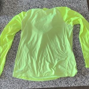 Highlight hooded dri-fit shirt